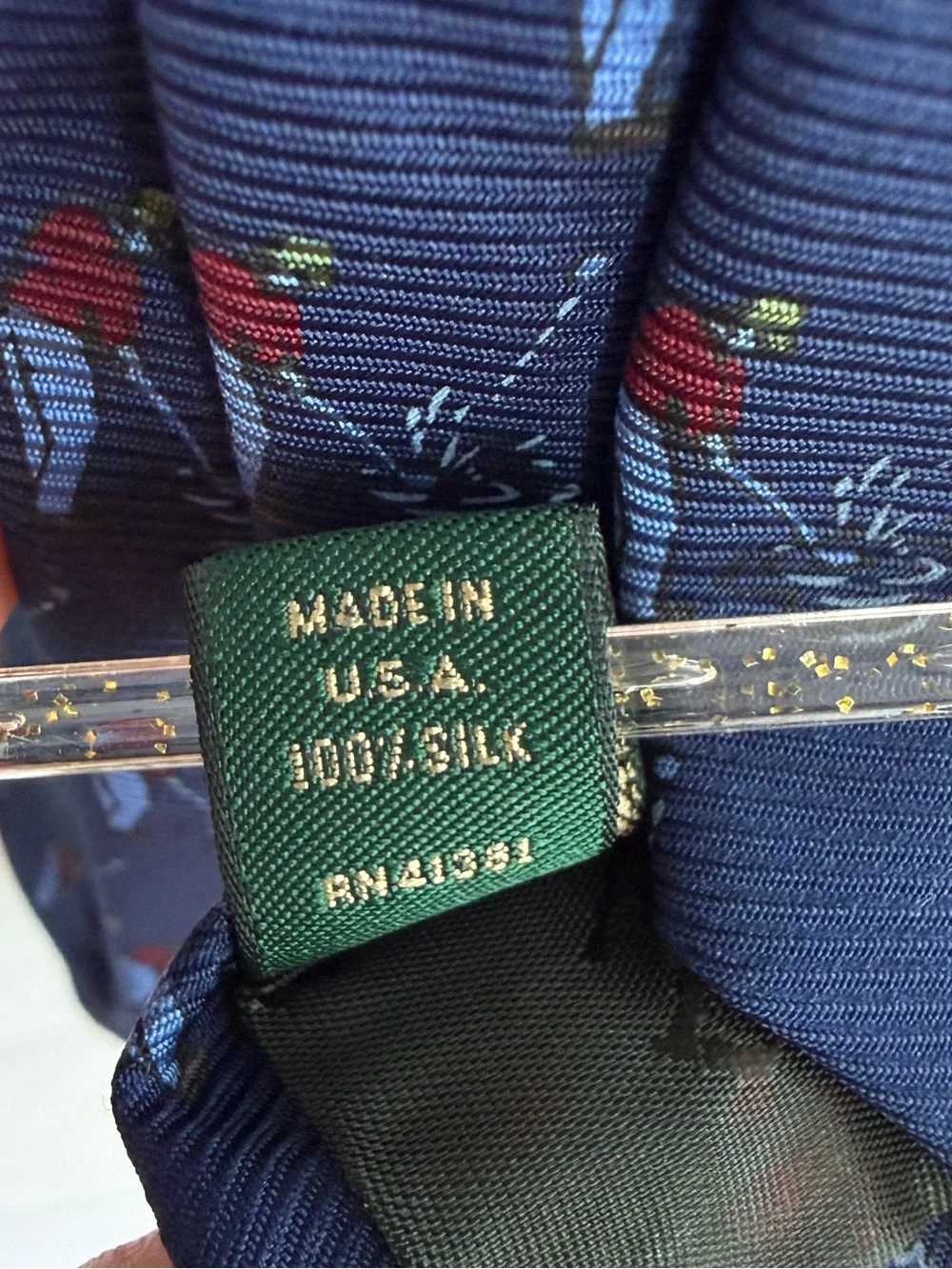 Lauren Ralph Lauren Golf Necktie 100% Silk Navy Golfer Water Hazard Novelty